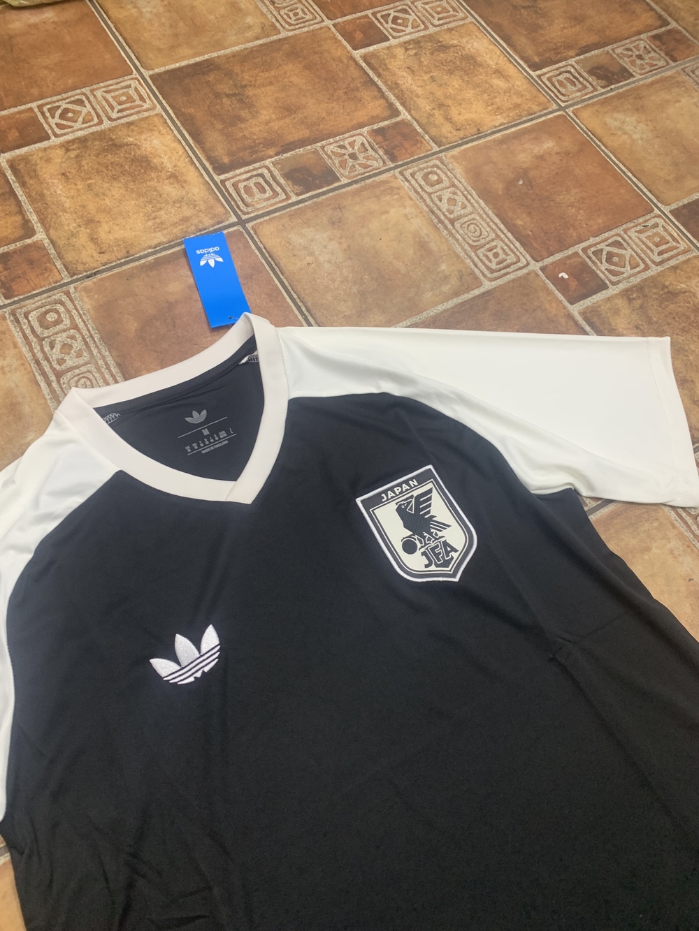 adidas Originals Japan 2026 World Cup Training Jersey Size M - Picture 3 of 6